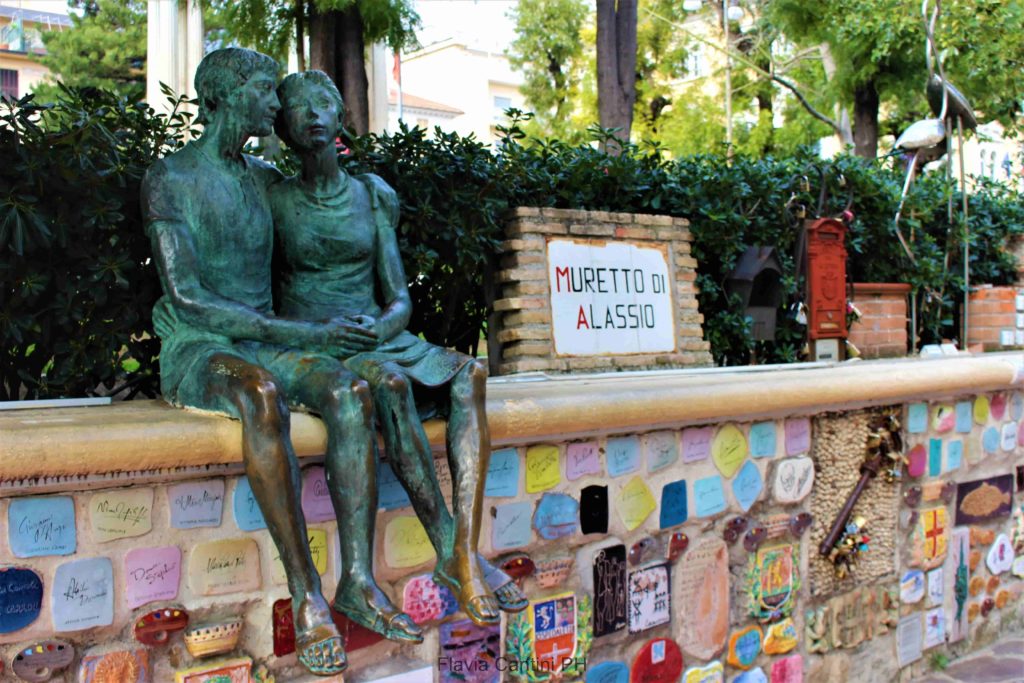 innamorati muretto alassio