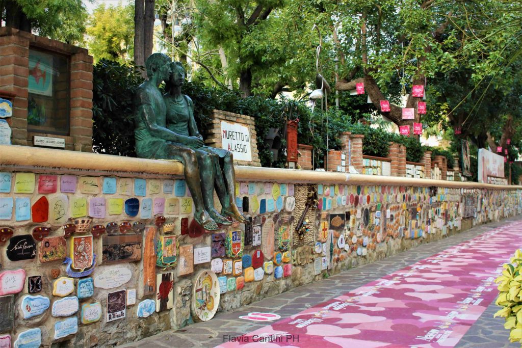 innamorati muretto alassio