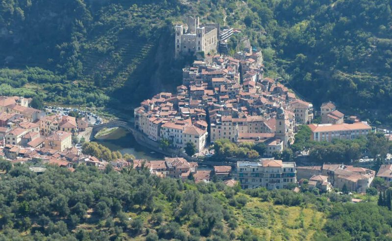 Dolceacqua (Imperia): il borgo ligure che incantò Monet