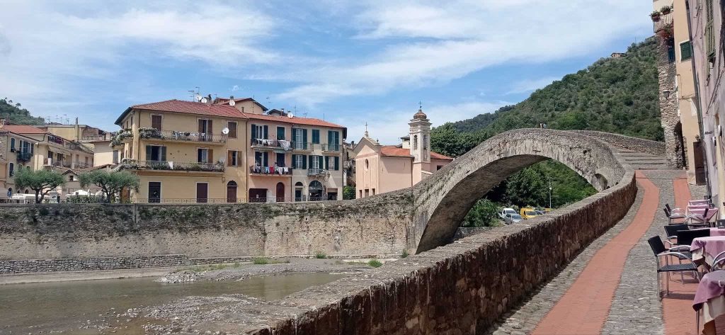 ponte dolceacqua
