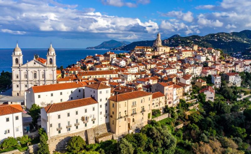 Tra Bordighera e Apricale, la Liguria prima della Francia